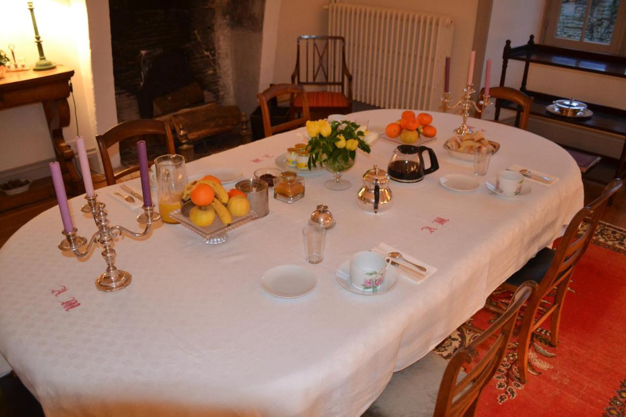 Bed and Breakfast Le Petit Logis Rouillac  Экстерьер фото